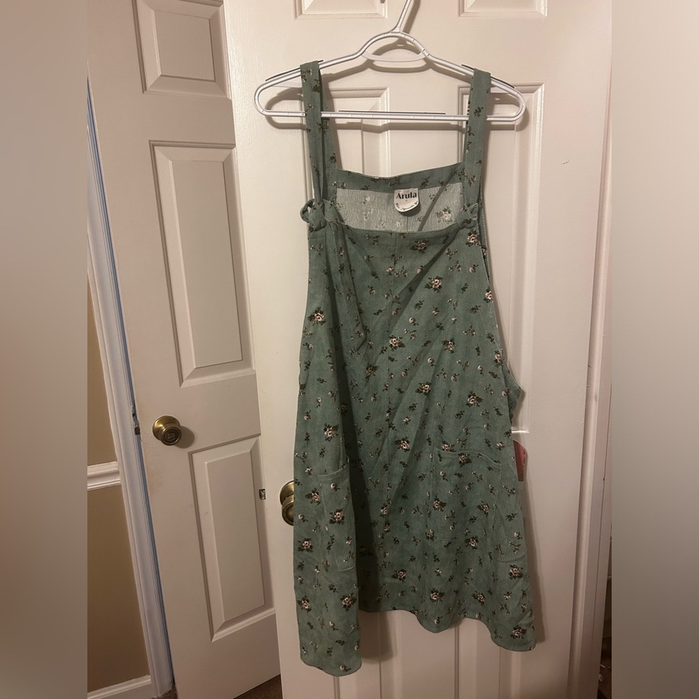 Arula dress